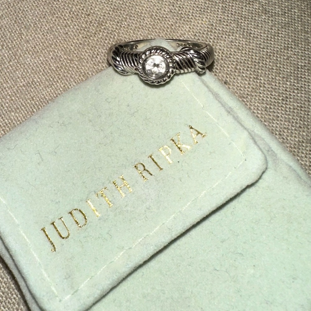 Judith Ripka Solitaire - Picture 4 of 7